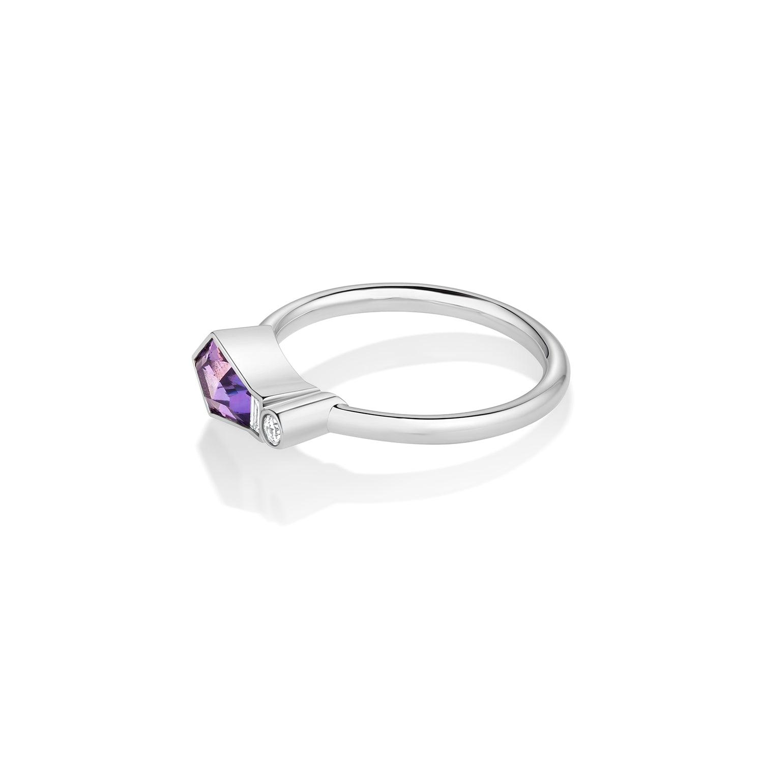 0.97ct Sapphire and Diamond Linear Band - Marrow Fine