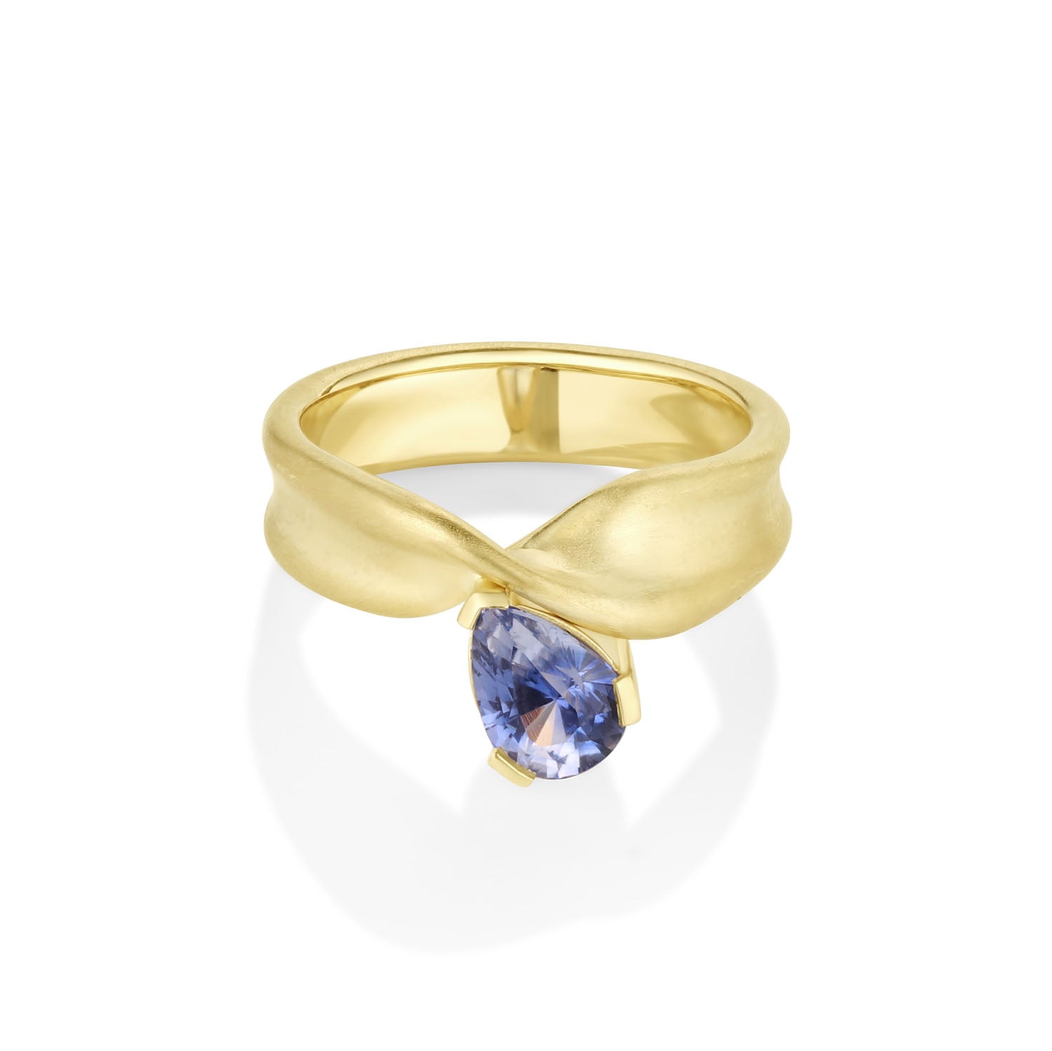 1.06ct Sapphire Twist Ring [front view]