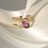 1.58ct Purple/Pink Sapphire Twist Ring [flat lay]