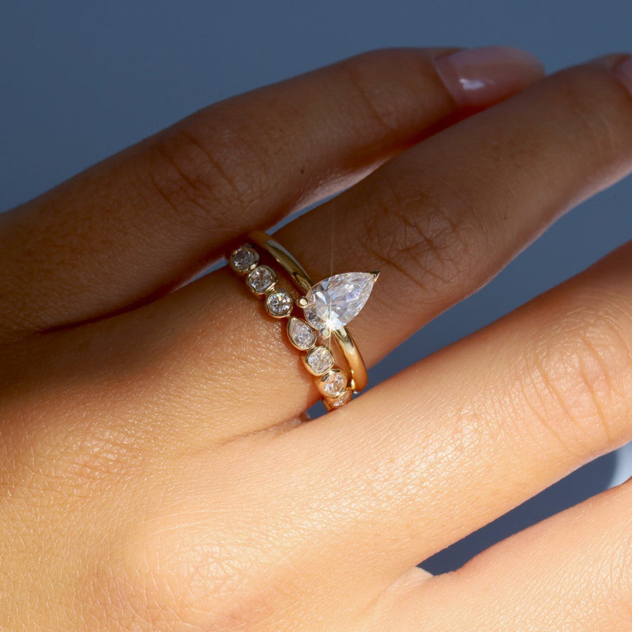 White Diamond Simple Shapes Band [Yellow Gold]
